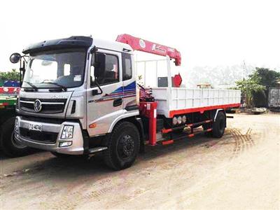 Xe tải Dongfeng 8 tấn gắn cẩu Unic 5 tấn